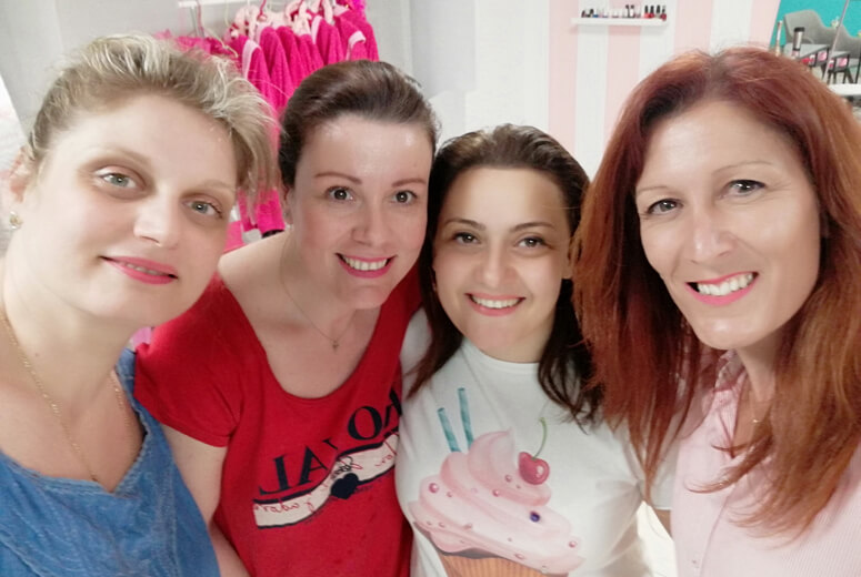 Σεμινάριο «Εξυπηρέτησης Πελάτη & Συμπληρωματικών Πωλήσεων» στον ιδιαίτερο χώρο του παιδικού κομμωτηρίου